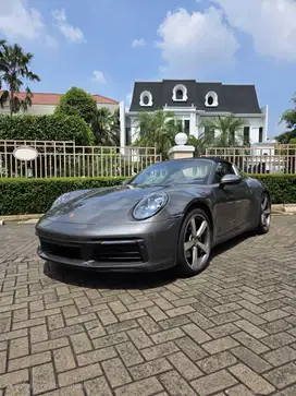 Porsche 911 Targa 4S tahun 2022