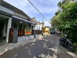 RUMAH MINIMALIS LOKASI STRATEGIS DI SLEMAN TIMUR 700JT-an SEMI FURNISH