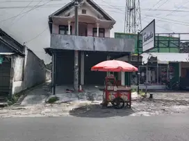 Dijual Rumah 2 Lantai Tepi Jln Raya Purwomartani utara Pamela 7
