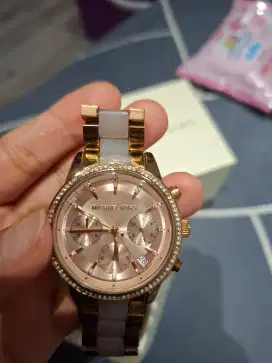 Jam Tangan Wanita Michael Kors Rose Gold