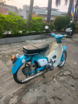 Motor honda c70 1981