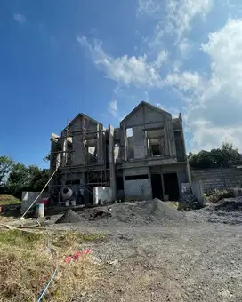 Hanya 5 unit terakhir. Villa cantik 2 lantai view 360 pegunungan