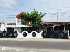 RUMAH MODERN  SCANDINAVIAN MEZANINE STYLE dalam PERUMAHAN Dekat Pramb