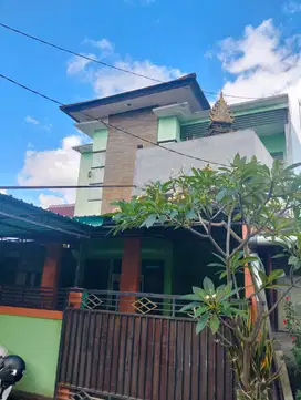 dijual rumah lantai 2 kebo iwa utara