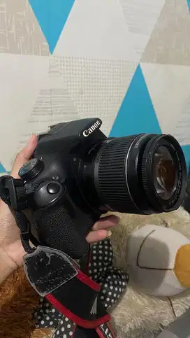 Camera Canon 1200D