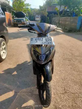 suzuki nex  2017silver titanium