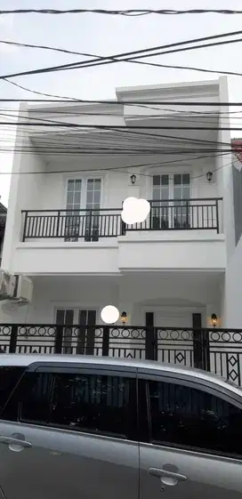 Dijual / di sewakan rumah brand new di Sunter DKI Jakarta Utara