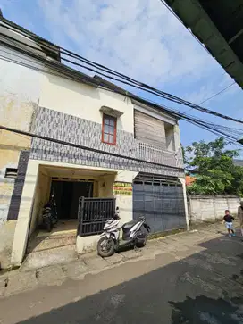 Rumah secondary condet jakarta timu