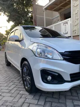 Ertiga 2016 GX Matic Facelift original istimewa jarang ada