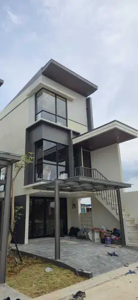 Rumah 3 lantai 3 kamar special harga promo louncing lippo cikarang