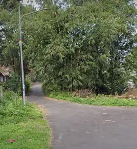 tanah luas 131m2 lokasi barat pasar pakem jl kaliurang km 16