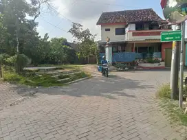 Tanah bagus di dekat jalan gito gati masjid suciati