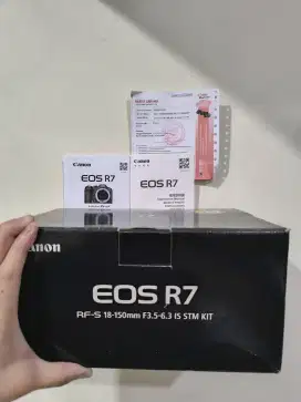 Canon EOS R7 Body Fullset Box Mulus Like new