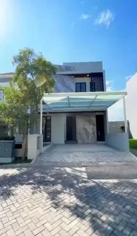 JUAL RUMAH BARU DIAN ISTANA MINIMALIS 2 LANTAI MURAH SHM SELATAN