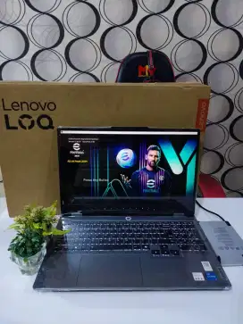 Laptop Lenovo loq i5-12 ram 12 SSD 512
