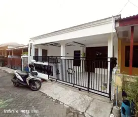 Rumah bersih minimalis di Minomartani Sleman