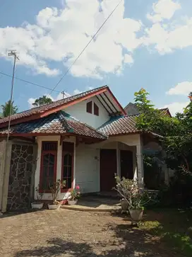 DIJUAL RUMAH LUAS NYAMAN DI BUKATEJA