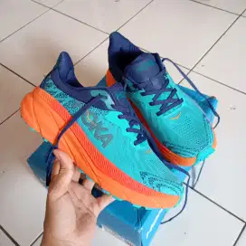 hoka challenger atr 7 negotiable