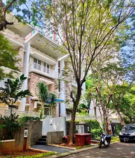 TURUN HARGA Rumah di Sherwood Residences, Kelapa Gading!