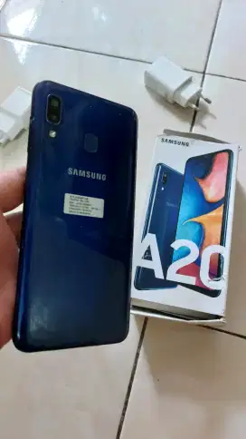 Samsung a20 ram 3/32 layar amoled
