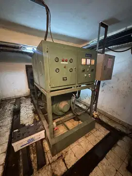 Genset detroit 200kva