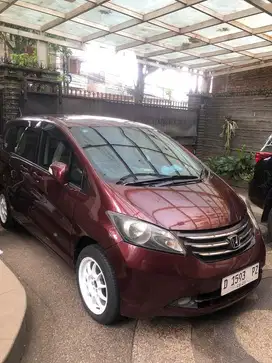 Honda Freed 2010 Bensin