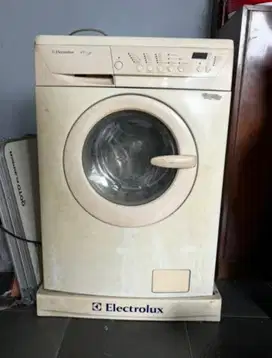 Mesin Cuci Electrolux