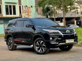 Fortuner Vrz Trd 2019 Hitam (Aha Gallery)