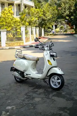 VESPA LXV 150 3V 2014 ( LIMITED )