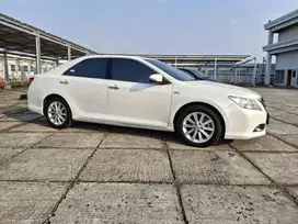 TDP25 TOYOTA CAMRY V 2014 PUTIH 2.5 AT