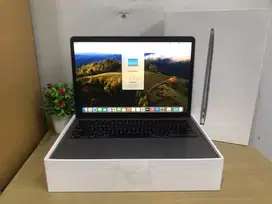 MacBook Air M1 8/256 Gb Ex IBOX