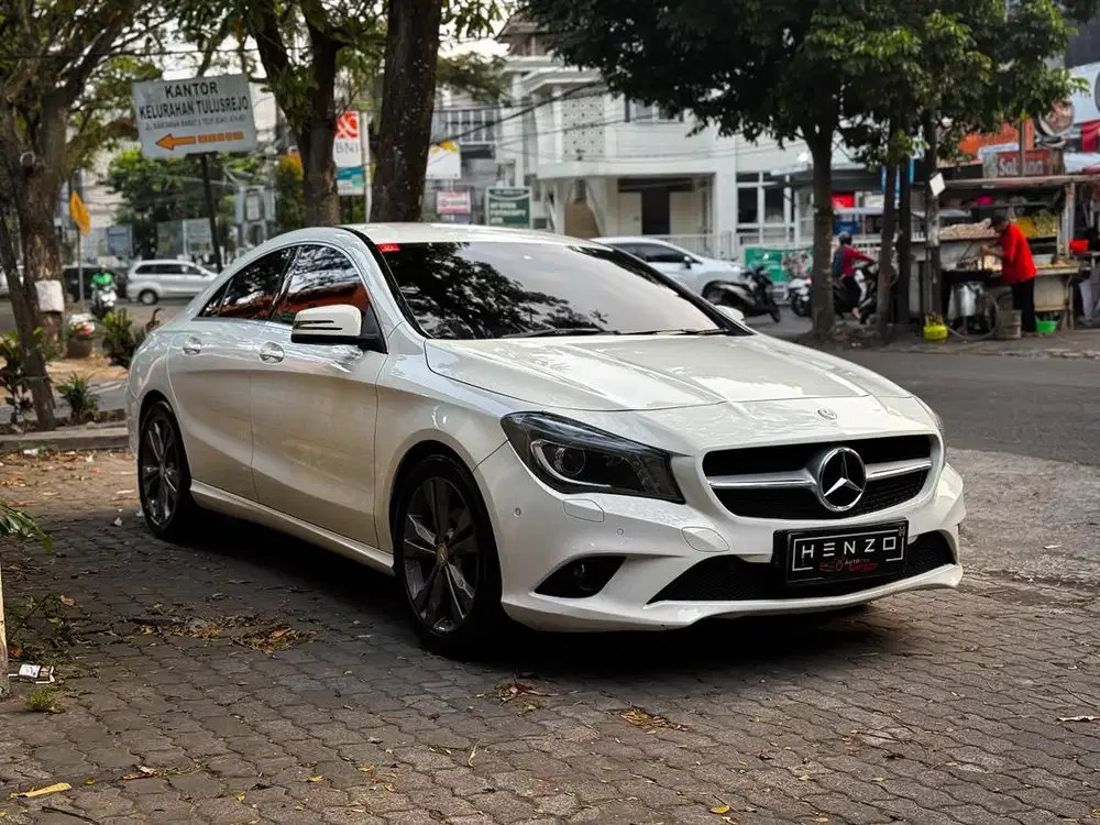 MERCEDES BENZ CLA 200 AT 2014