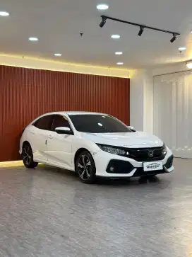 Honda Civic E hatchbcak 1.5 cc At 2020 Bensin
