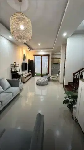 Di jual cepat rumah MEWAH persona Bali garden view harga her and bagus