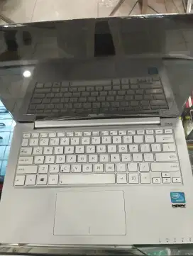 Jual Cepat laptop murah 1jutaan Asus X201E