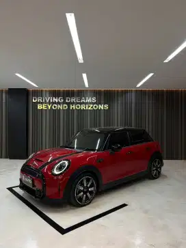 MINI COOPER S 5D 2.0 AT 2024/2023 KM 1RB LIKE NEW
