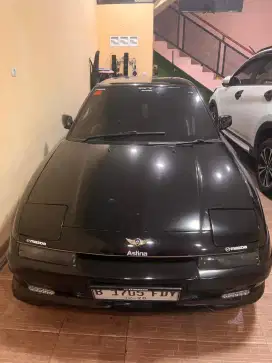 Mazda astina 323