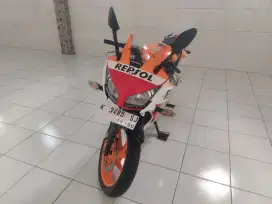Honda CBR 150R Tahun 2015
