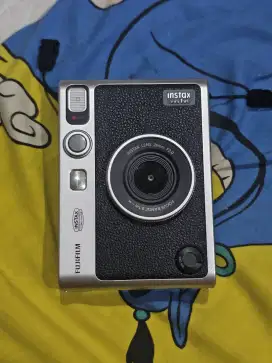 [Dijual] Kamera Instax Mini Evo warna black
