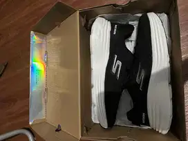 Sepatu Skechers