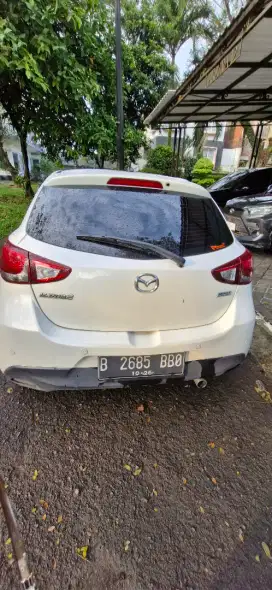 Warna putih .masih bagus