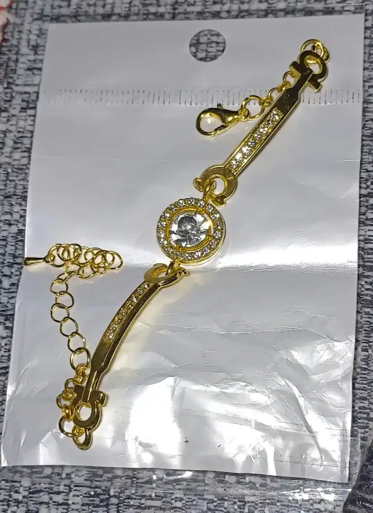 Gelang tebal mata bundar berantai