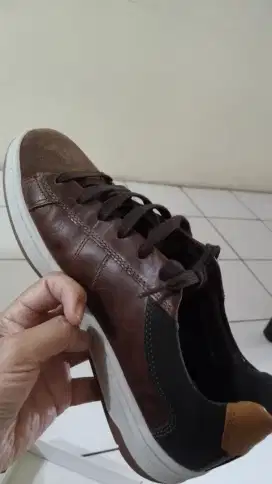 Sepatu Pria Geox warna coklat leather no 40