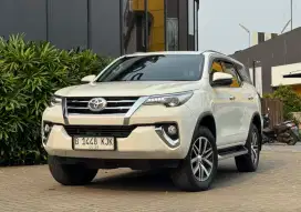Toyota Fortuner VRZ 4x2 Diesel Tahun 2018 Putih