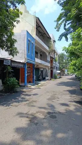 Rumah/ruko 3lt nol jalan raya