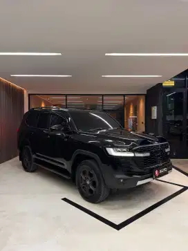 Toyota Land Cruiser LC300 GR 2025 Hitam B2848KBR LC 300 Km5rb Nik 2024