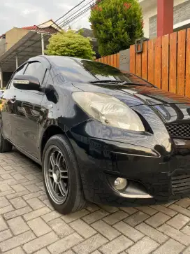 Yaris 2011 Matic Original istimewa jarang ada