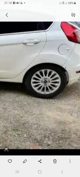 Dicari velg bawaan ford fiesta 2011