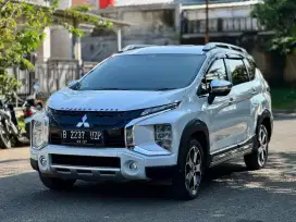 XPANDER CROSS PREMIUM PACKAGE AT 2021 PUTIH KM 57rb