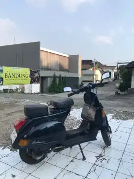 Jual vespa eclusive tahun 90